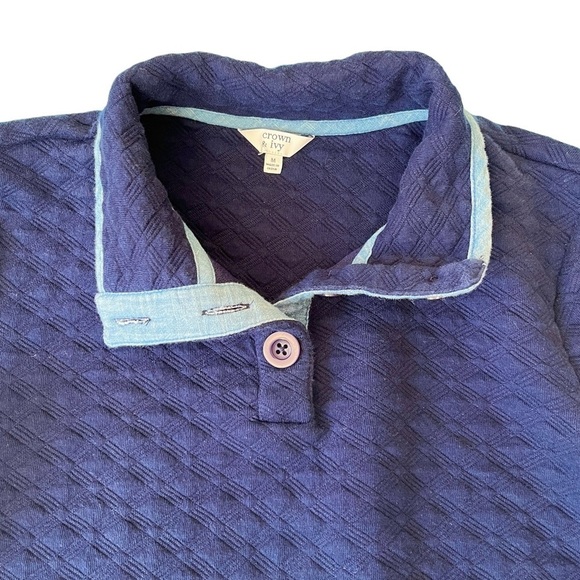 Crown & Ivy Blue Quilted Pullover Size Medium - Picture 3 of 10